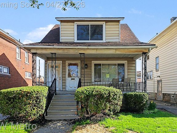 2nd image of 85 Walnut St