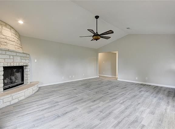 2nd image of 168 W Oak Loop