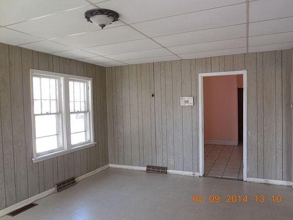 4th image of 109 N Elmwood Ave