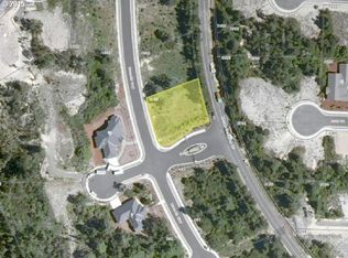 40 Bonnett Way, Florence, OR 97439