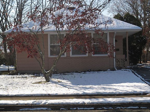 2nd image of 15 Mount Kilimanjaro Ln