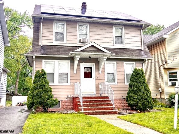 1246 Chestnut St, Roselle, NJ 07203
