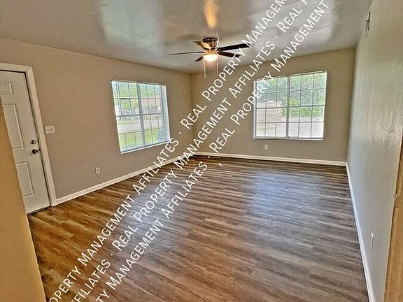 3rd image of 9406 Grannis St #B