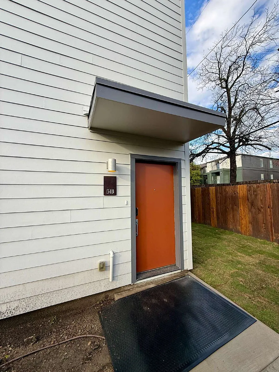 Building Photo - 4211 Delano Pl #5B