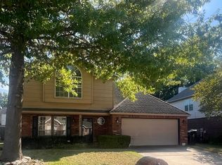 3833 W El Paso St, Broken Arrow, OK 74012