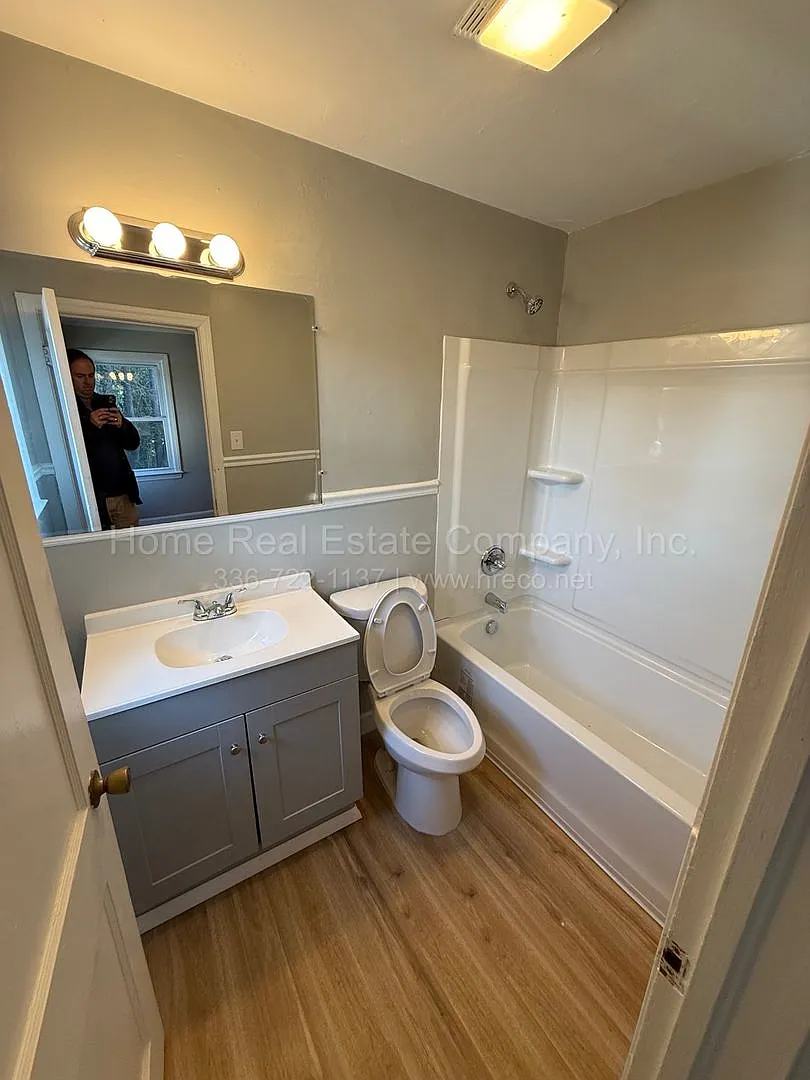 422 Gregory Street — Photo 4