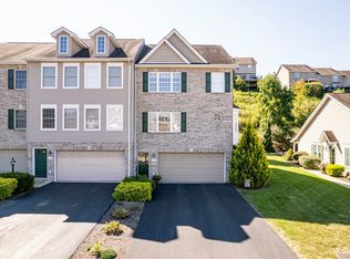 3037 Ironwood Cir, Jeannette, PA 15644