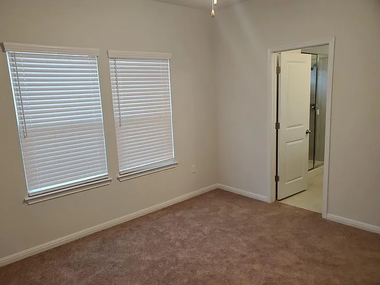 6404 Gunflint Dr — Photo 17