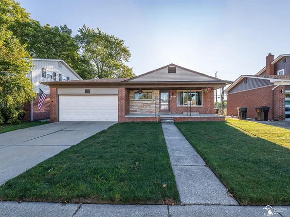 4843 Valley Rd, Trenton, MI 48183