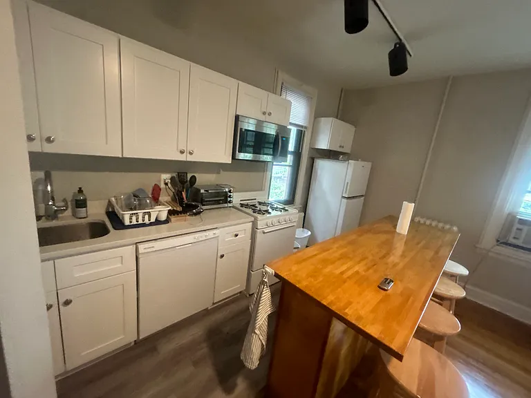 3308 Hamilton St #3R — Photo 4