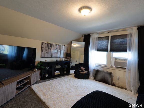 5th image of 65 Parmalee Avenue