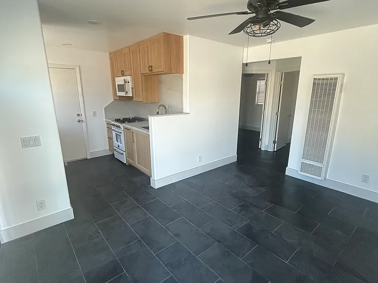 3705 Sunset Ln — Photo 9