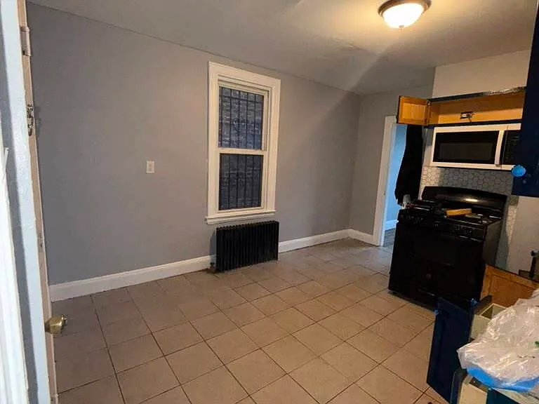 544 Grove St — Photo 31