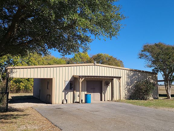 4th image of 406 Epps Rd