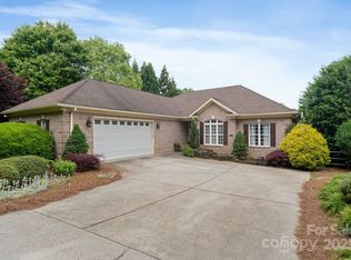 7471 Barfield Ln, Denver, NC 28037