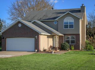 242 High Meadows Dr, Rogersville, MO 65742