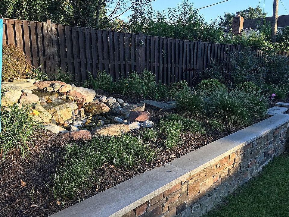 2nd image of 12848 Holiday Ln