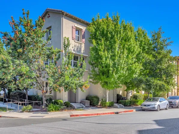 582 Cedarville Ln, San Jose, CA 95133