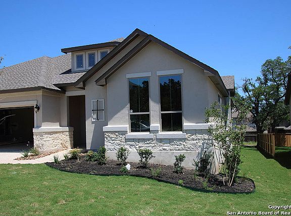 3rd image of 422 Evans Oak Ln