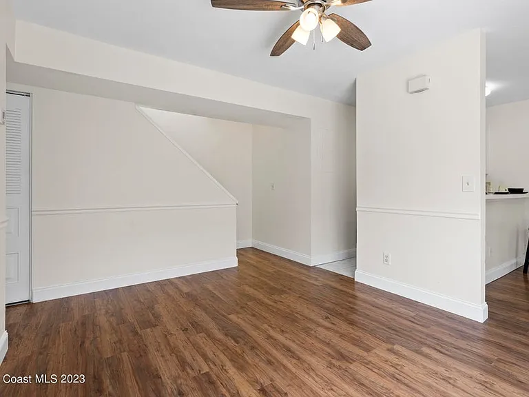 1411 Sheafe Ave NE #102B — Photo 4