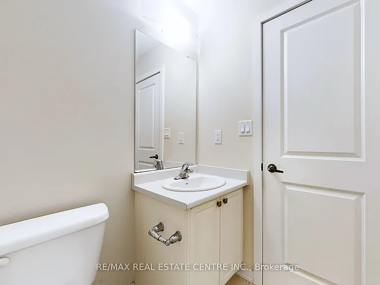 80 Scarletwood St — Photo 28