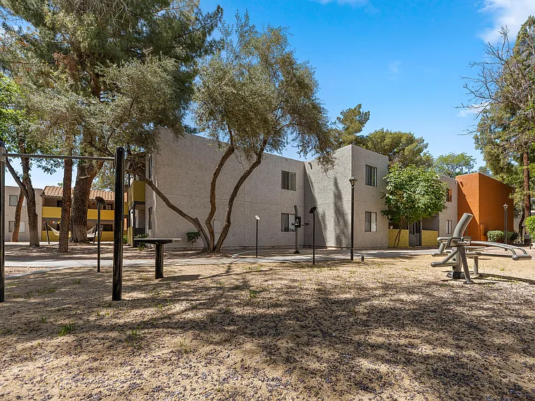 Villatree Apartments — Photo 20