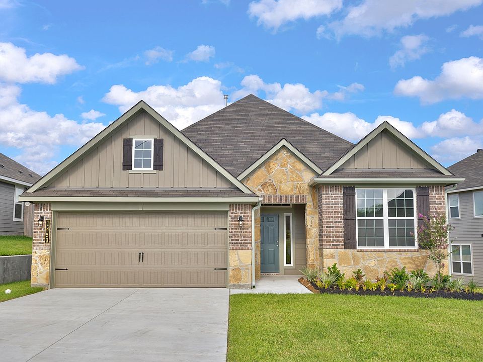 1st image of 1453 Lake Ridge Dr