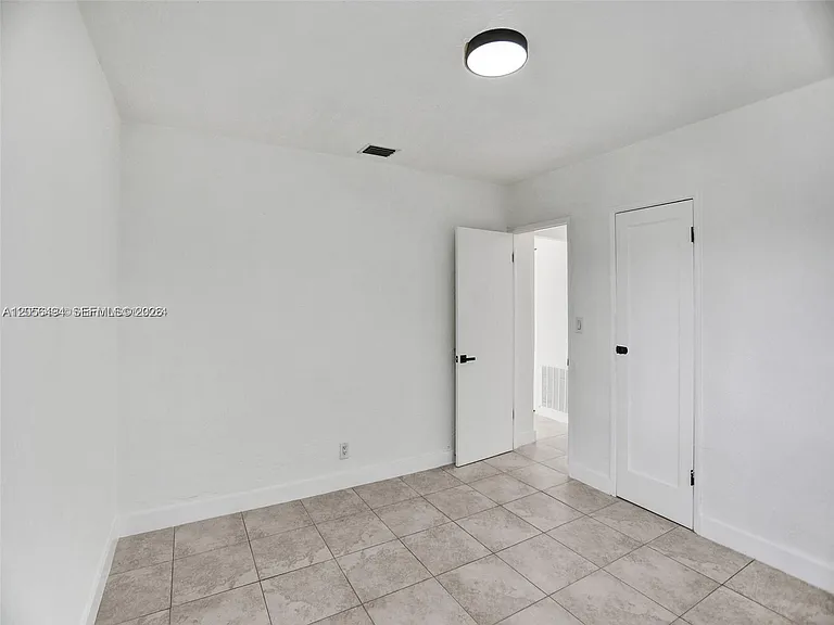708 N 20th Ct #1-2 — Photo 39