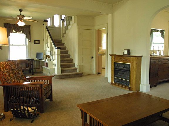 Spacious Living Room