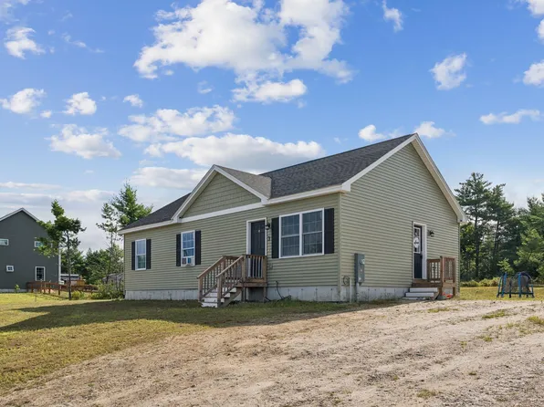 3 Estes Drive, Standish, ME 04085