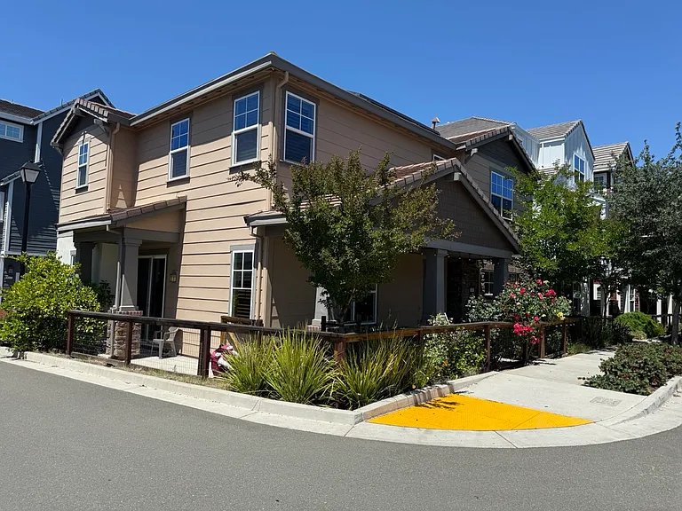 97 Sunflower Hill Way — Photo 3
