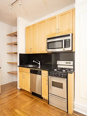 Rented by City Connections Realty | media 13