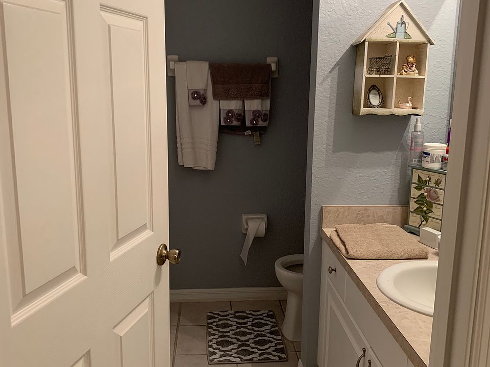 1st image of 4290 SE 136th Pl