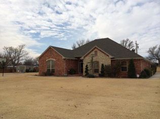 311 S 7th St, Canute, OK 73626