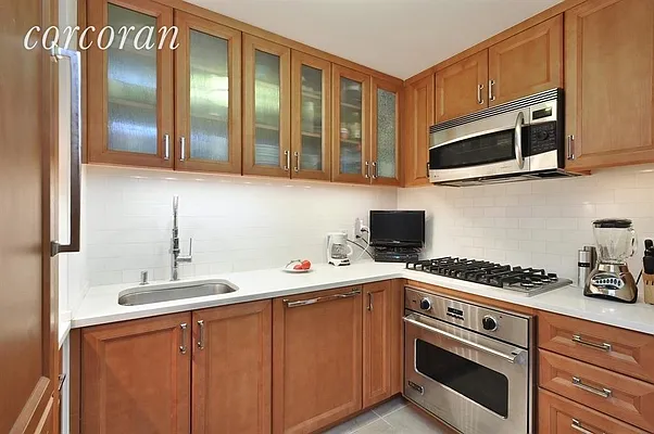 Rented by Corcoran | media 15