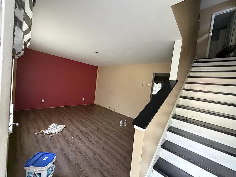610 Mahone Ave — Photo 2