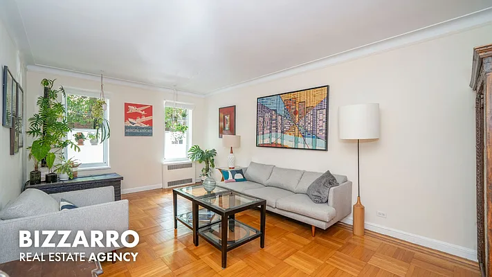 Living room, photo 1