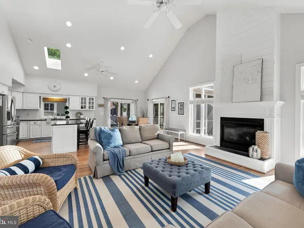 939 Pine Tree Ln, Bethany Beach, DE 19930