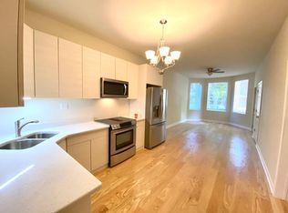 1244 W Nelson St #1, Chicago, IL 60657