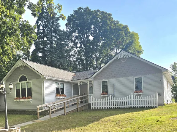 532 N Linwood Beach Rd, Linwood, MI 48634