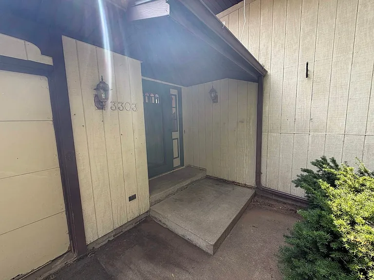 3303 Eddy Ln — Photo 20