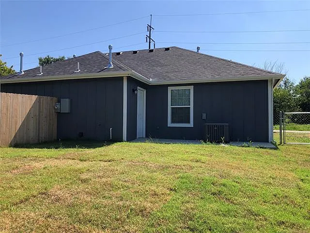 808 N 10th St #A — Photo 11