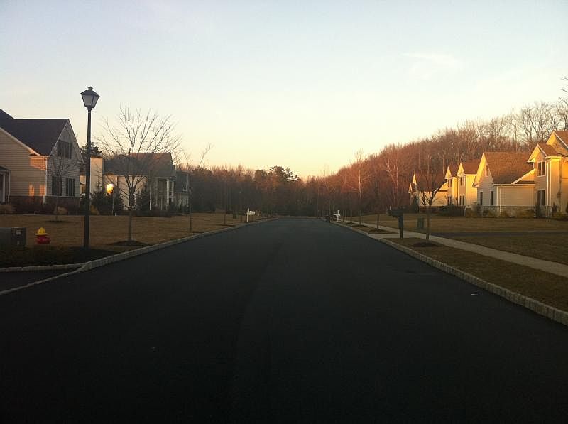 2nd image of 7 Perin Pl