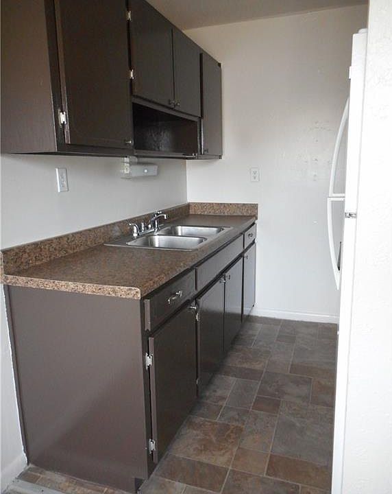 1st image of 2710 Jamestown Ave APT 1A