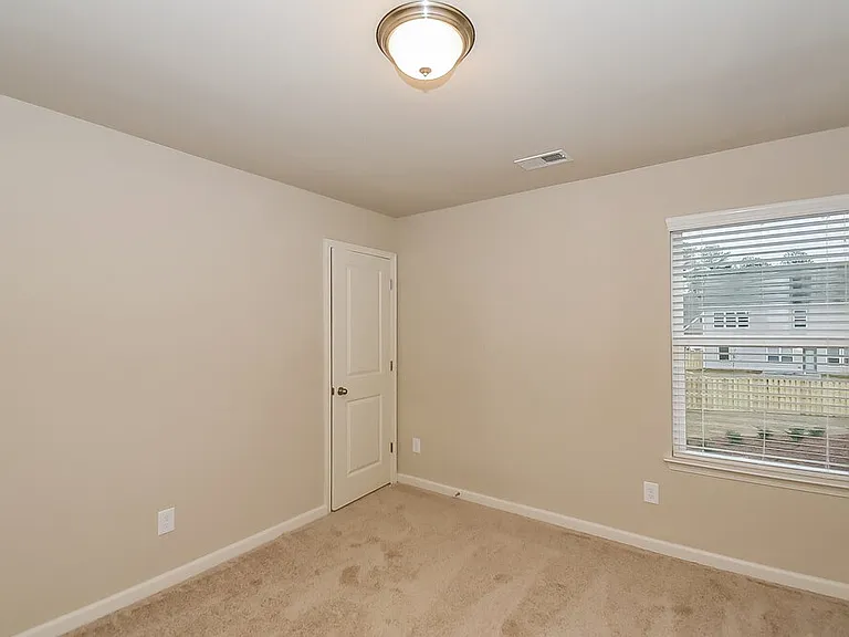 279 Faron Dr SW — Photo 11