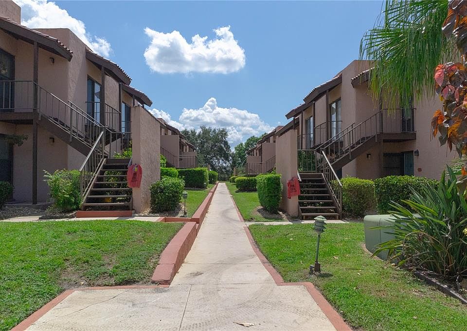1st image of 223 LA CASA #223