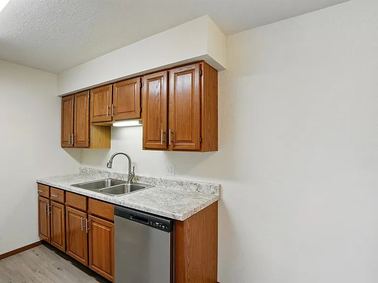 Westgate Apartments — Photo 31