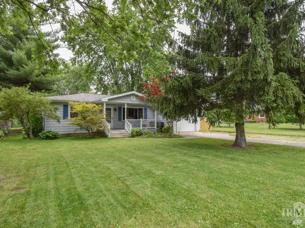 6113 W Penrod Rd, Muncie, IN 47304
