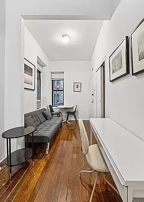 Rented by HOLTON REAL ESTATE INC. | media 5