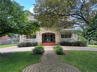 1930 Wightman St, Pittsburgh, PA 15217